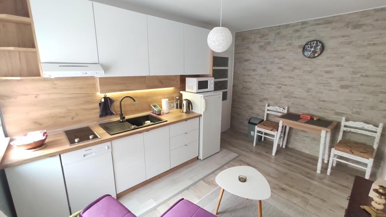 Cozy, Nice & Quiet Apartment Lucky Sarajevo - Free Public Parking Bagian luar foto