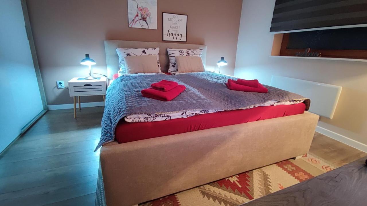 Cozy, Nice & Quiet Apartment Lucky Sarajevo - Free Public Parking Bagian luar foto