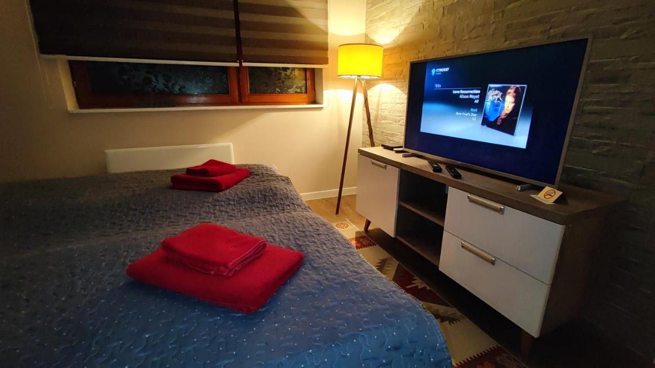 Cozy, Nice & Quiet Apartment Lucky Sarajevo - Free Public Parking Bagian luar foto