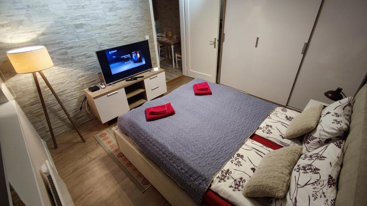 Cozy, Nice & Quiet Apartment Lucky Sarajevo - Free Public Parking Bagian luar foto